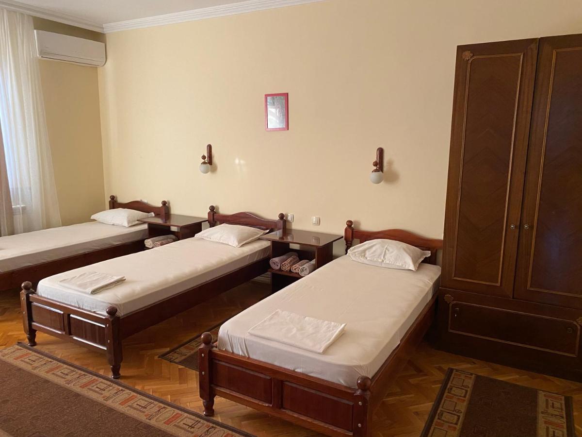 Family Hotel "May" Петріч Екстер'єр фото