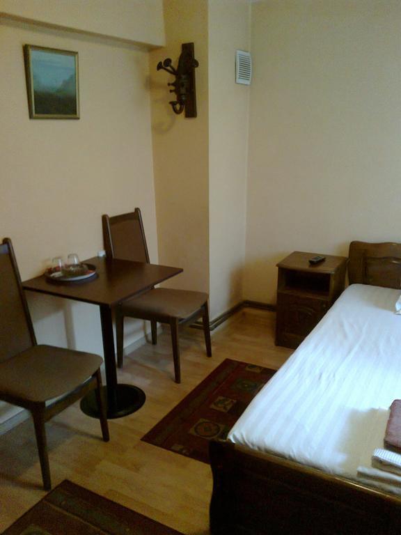 Family Hotel "May" Петріч Номер фото